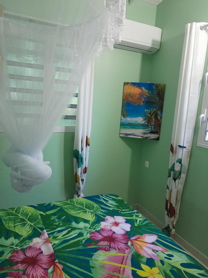 Bougainvilliers Apartment Шелшер Екстериор снимка